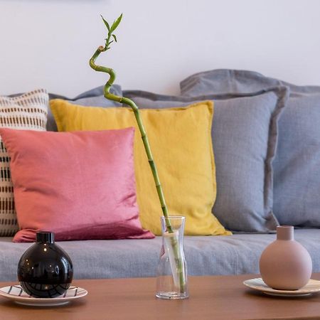 Wide Comfy Studio Apartment Centrally Located In Thissio 아테네 외부 사진
