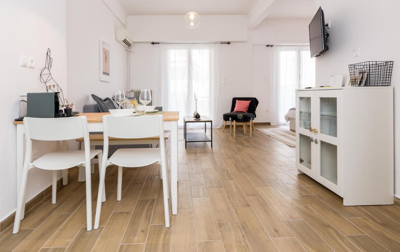 Wide Comfy Studio Apartment Centrally Located In Thissio 아테네 외부 사진