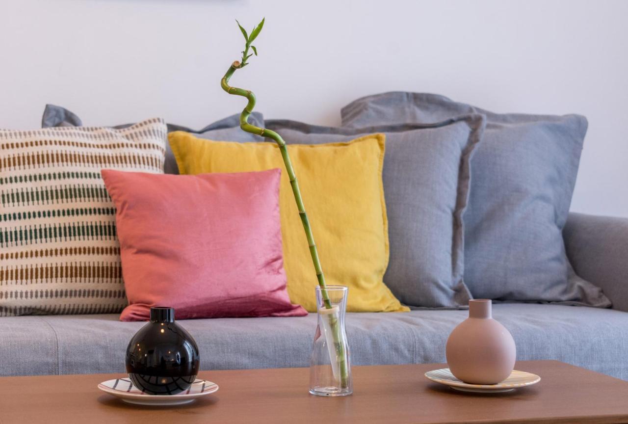 Wide Comfy Studio Apartment Centrally Located In Thissio 아테네 외부 사진